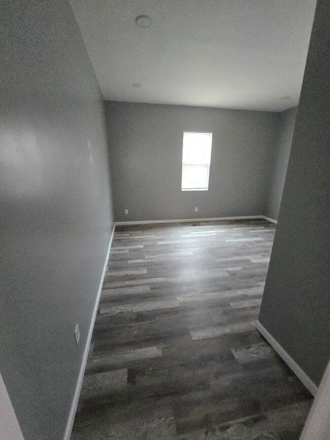 Photo - 148 N Dade Ave