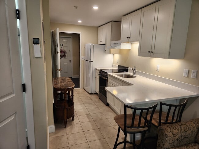Building Photo - 151 South St Unit 25 Rental