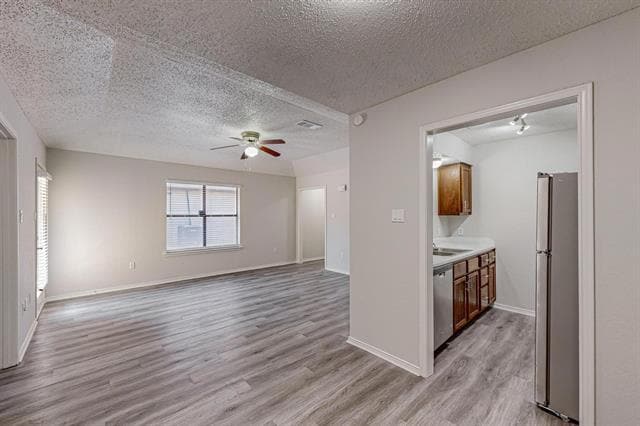 Photo - 420 Lucille St