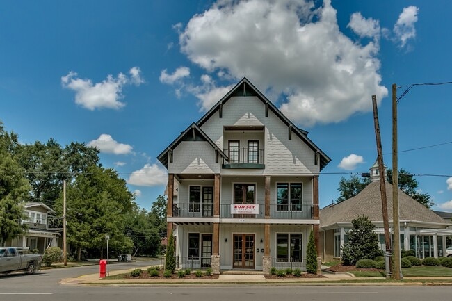 Building Photo - 1418 University Blvd Unit C Rental