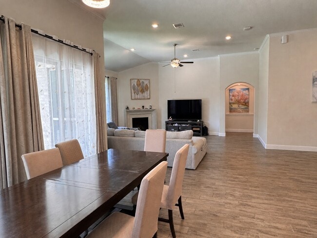 Photo - 16907 Clola Ct