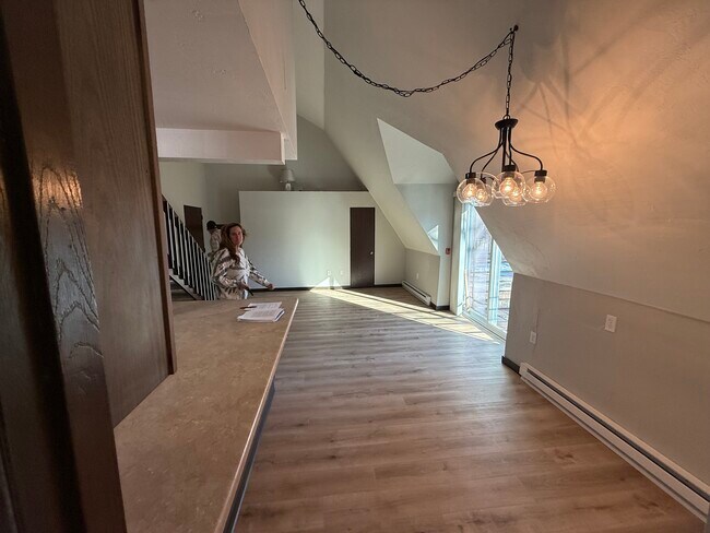 Photo - 316 W Mill St Unit Mill st apartments