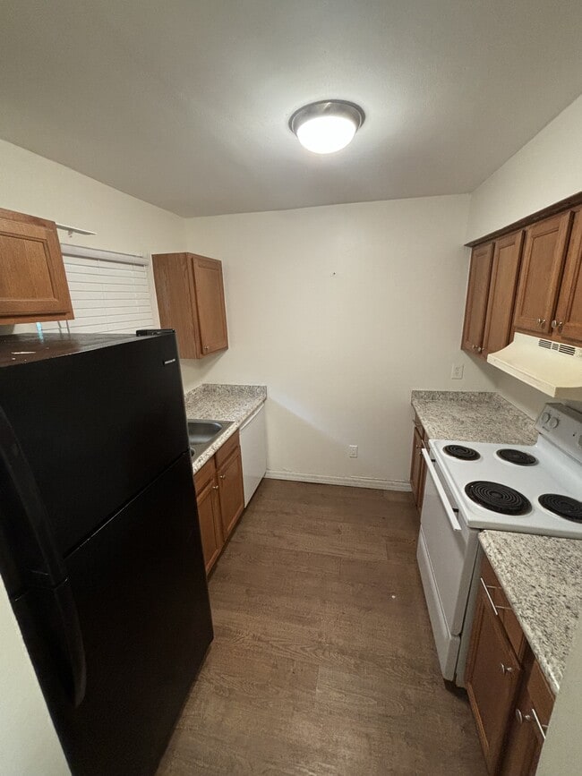 Photo - 2401 Atlas Rd