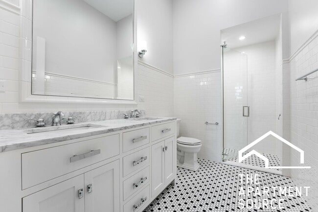 Photo - 1444 W Augusta Blvd Unit 1