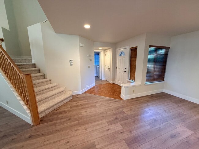 Photo - 3056 Alpine Creek Rd
