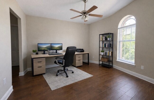 Photo - 211 Pinque Coat Ct