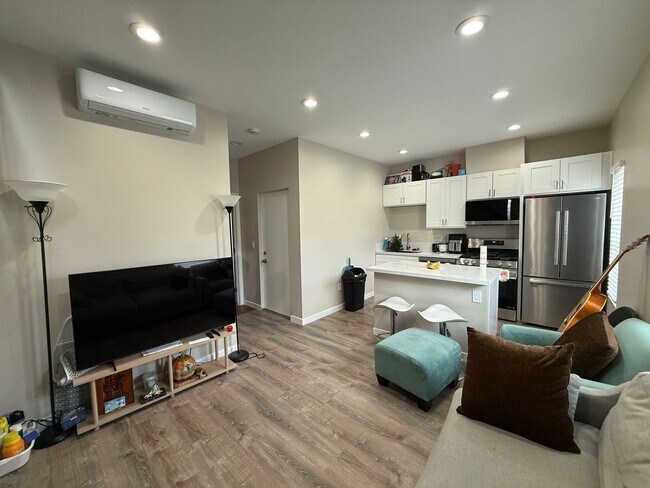 Photo - 5162-5166 Ewing St. Unit 5166 Ewing St.