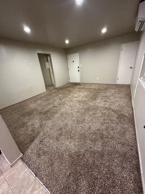 Photo - 1615 W. St. Unit #5