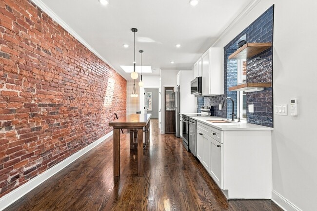 2436 N 33rd St Unit 2436 N 33rd St