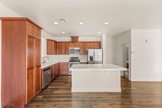 Photo - 6247 Sugartree Ave