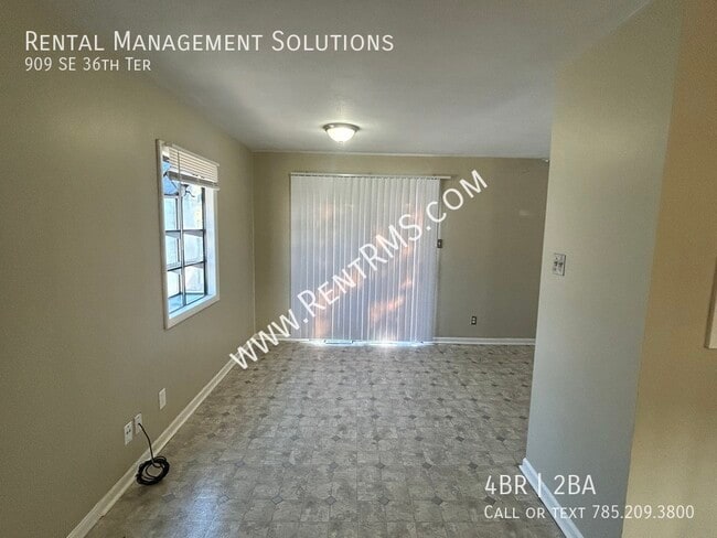 Photo - 909 SE 36th Terrace