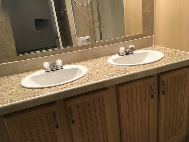 Photo - 15073 Dunnings Hwy