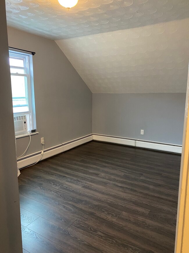 Bedroom 1 - 198 Tecumseh St Unit 3rd floor