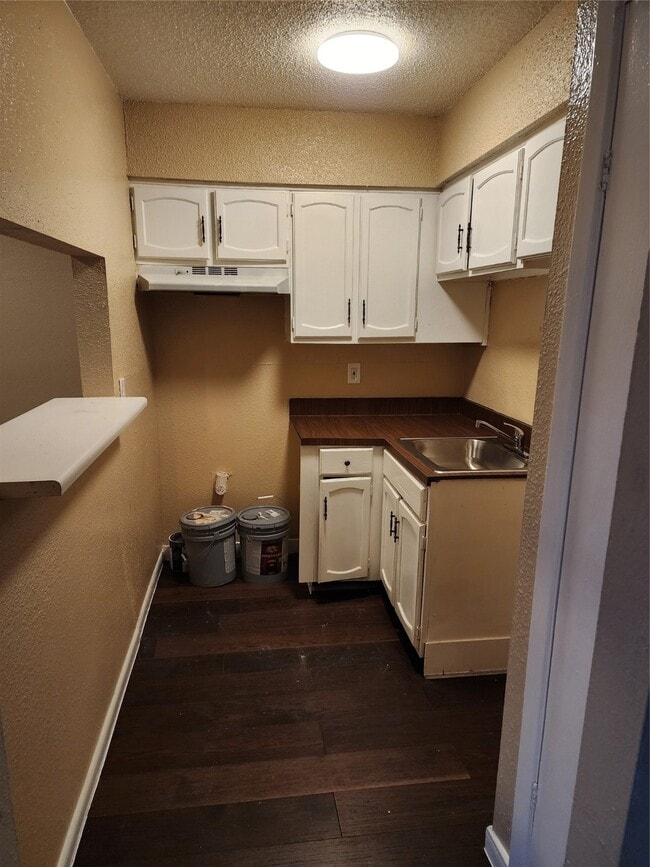 Photo - 4311 Yellowstone Blvd Unidad 7