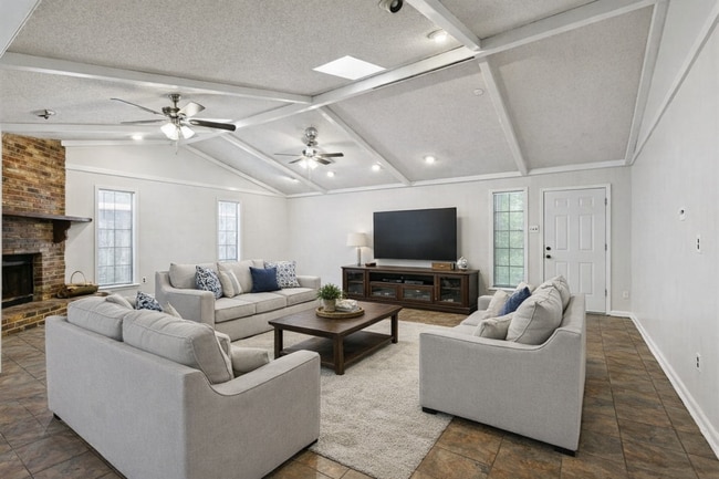 Photo - 5933 Dover Pl