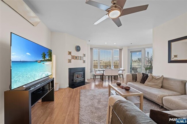 Photo - 600 Harbor Blvd Unit 815