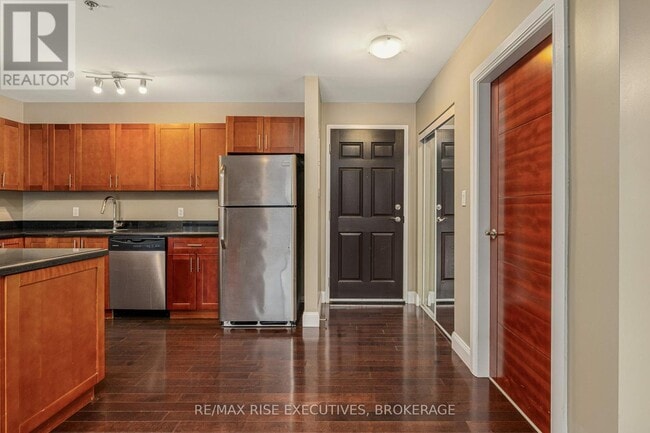 Photo - 313-539 Armstrong Rd Unit 516