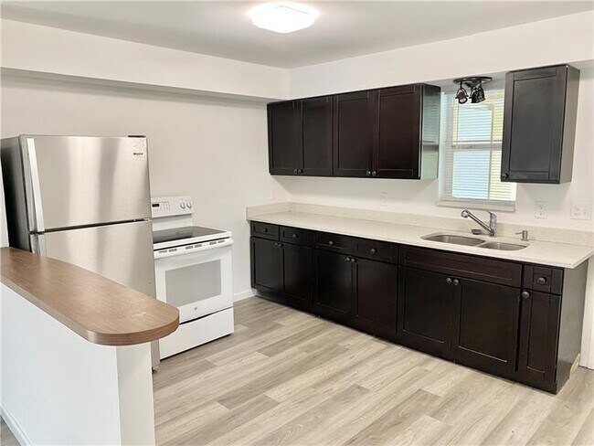 Photo - 1160 Rosetta Ln