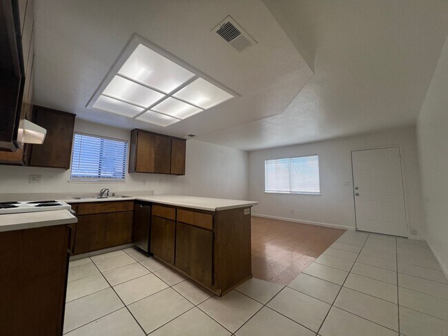 Photo - 144 Duranta St Unit 144 Duranta B