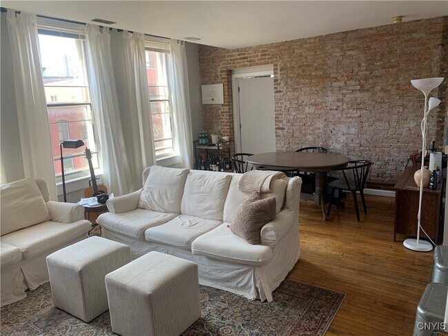 Photo - 309 S Franklin St Apartamento