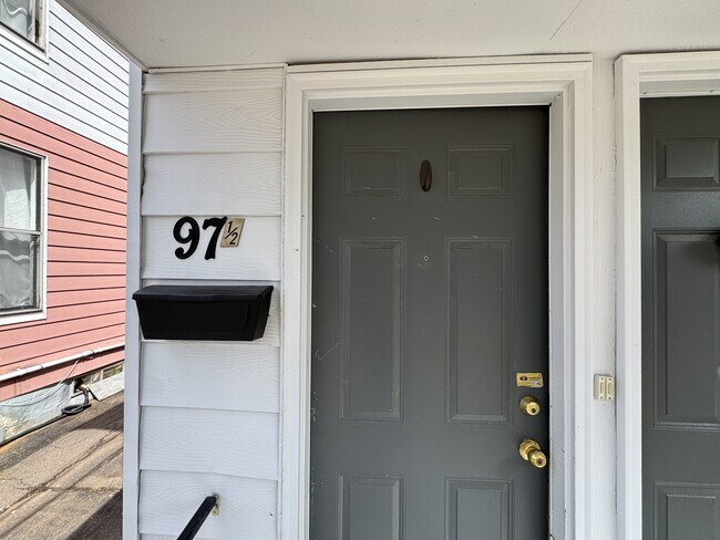 Photo - 97 1/2-97 1/2 Cameron St