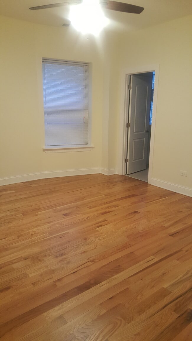 Photo - 4817 N Troy St Unit 1