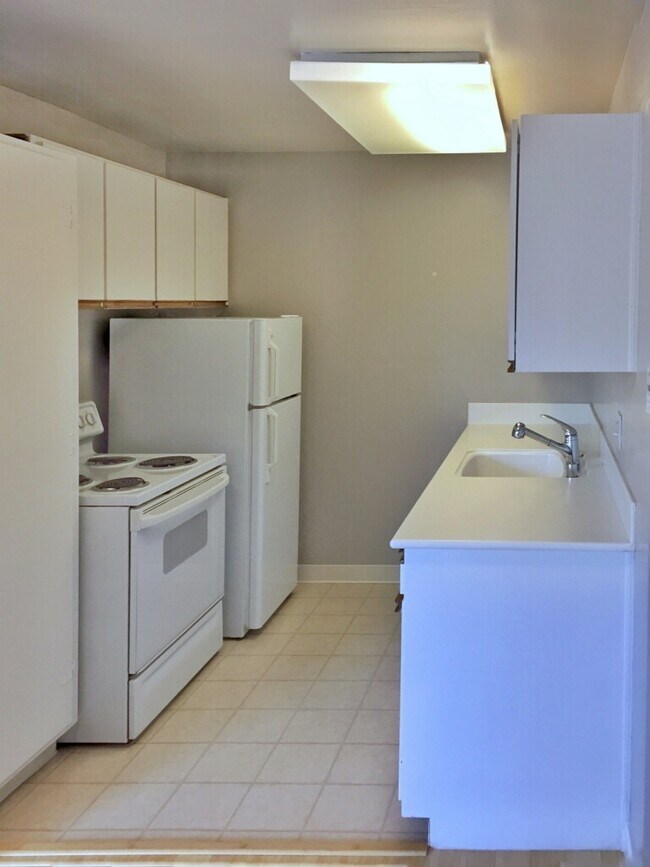 Photo - The Pines Apartments