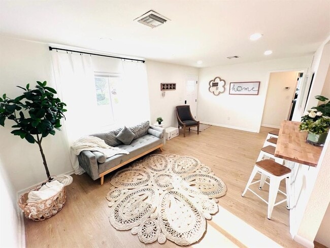 Photo - 1300 21st St S