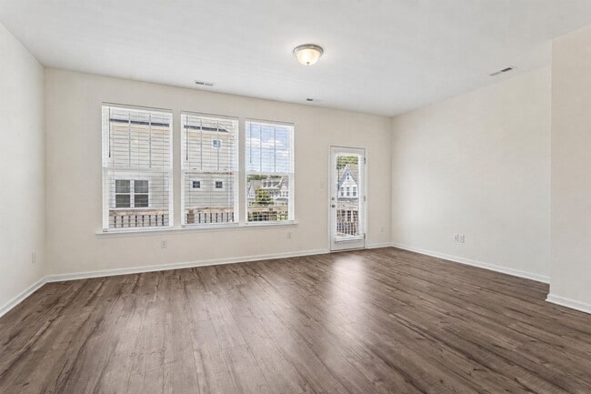 Photo - Quarterpath at Williamsburg – Two Primary Suites