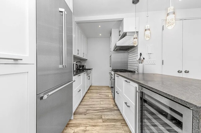 60 E 8th St Unit 16K
