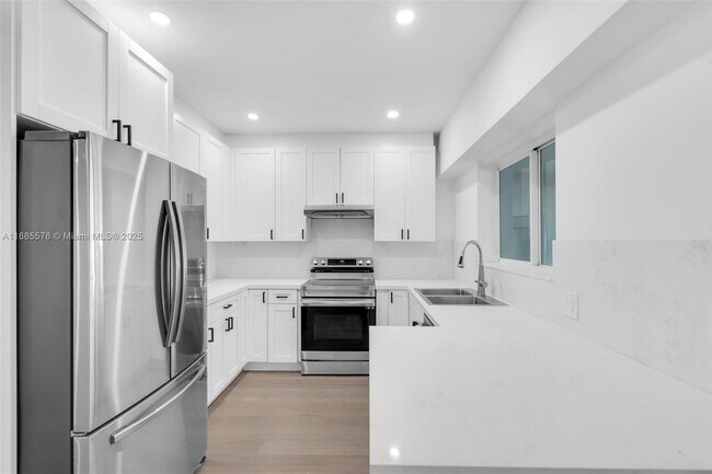 Photo - 520 NE 50th Terrace