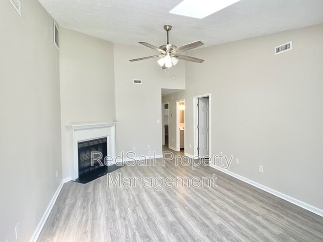 Photo - 39 Whites Ln