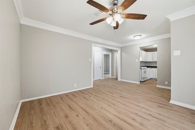 Building Photo - 1110 NE 17th St