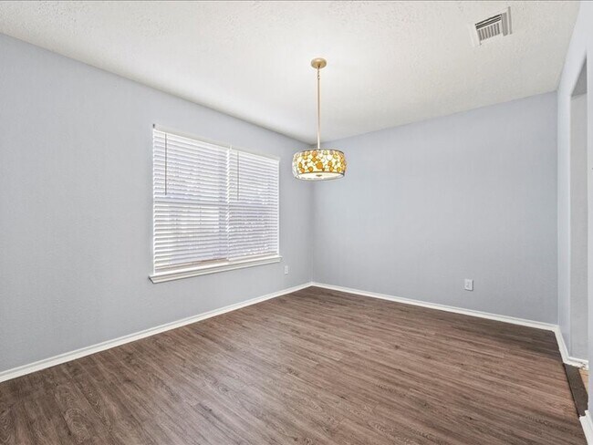 Photo - 6422 Senda Ct