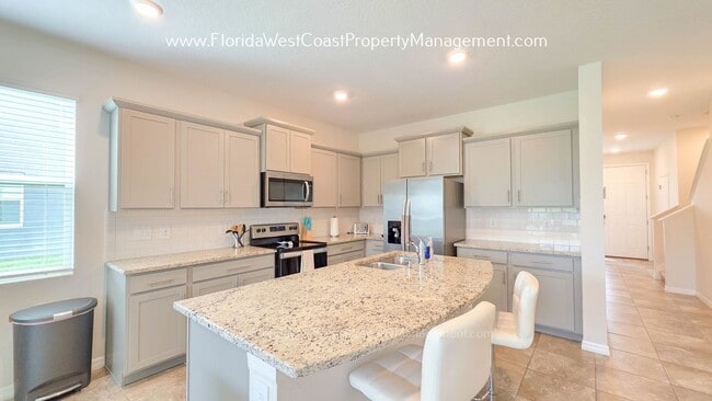 Photo - OUTSTANDING CORNER TOWNHOME 3 Bedroom/2.5 BATH PLUS FLEX- BONUS! SUPER LOCATION TO WATERSIDE- SA...