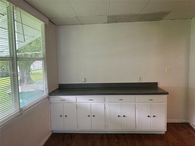 Photo - 8308 NW 57th Ct