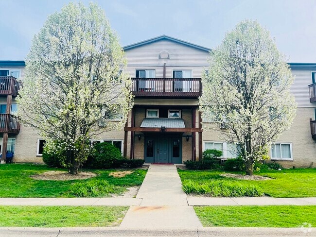Building Photo - 655 Deepwoods Dr Unit 1I Rental