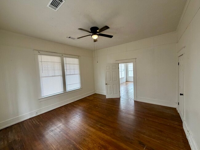 Photo - 1601 3rd Ave N