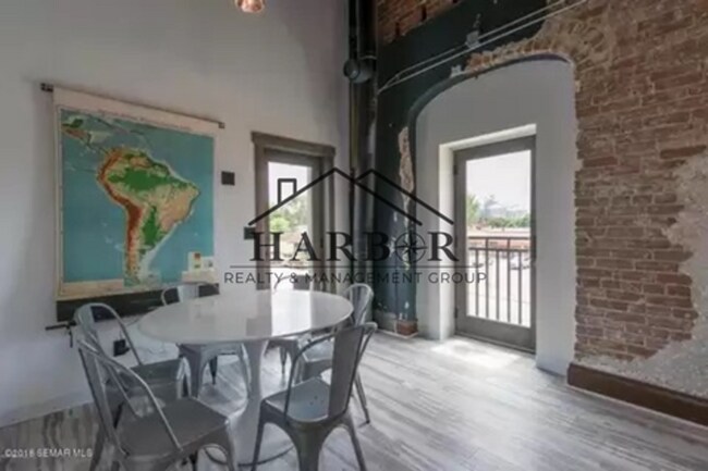 102 1/2 North Main Street