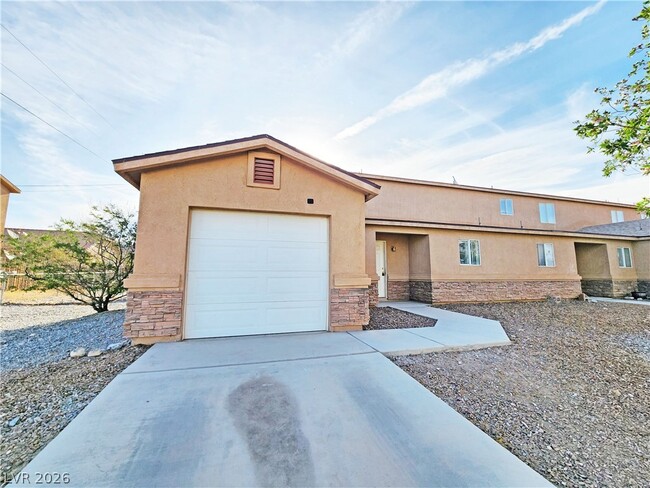 Photo - 1971 Teepee Rd