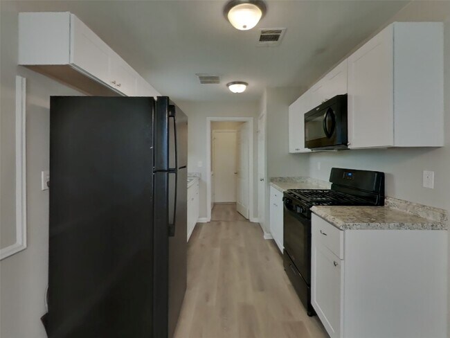 Photo - 3815 Shadow Trail