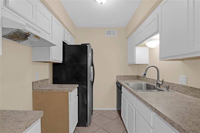 Photo - 1711 Justin Lyn St