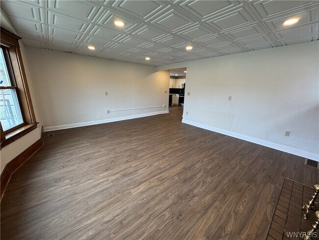 Photo - 117 Humboldt Pkwy