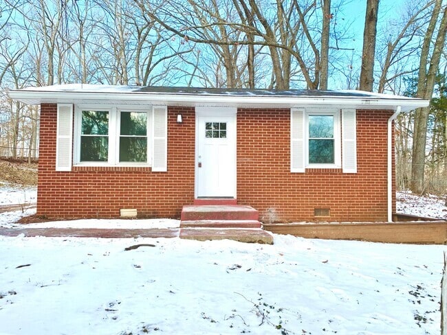 Building Photo - 845 Britton Springs Rd Rental
