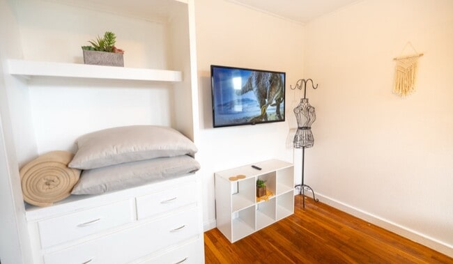 Photo - 15 Aipuni St