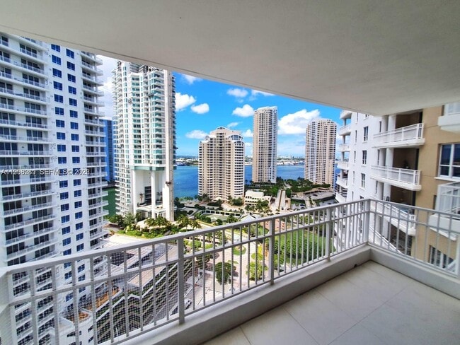 Photo - 701 Brickell Key Blvd Unidad 2306