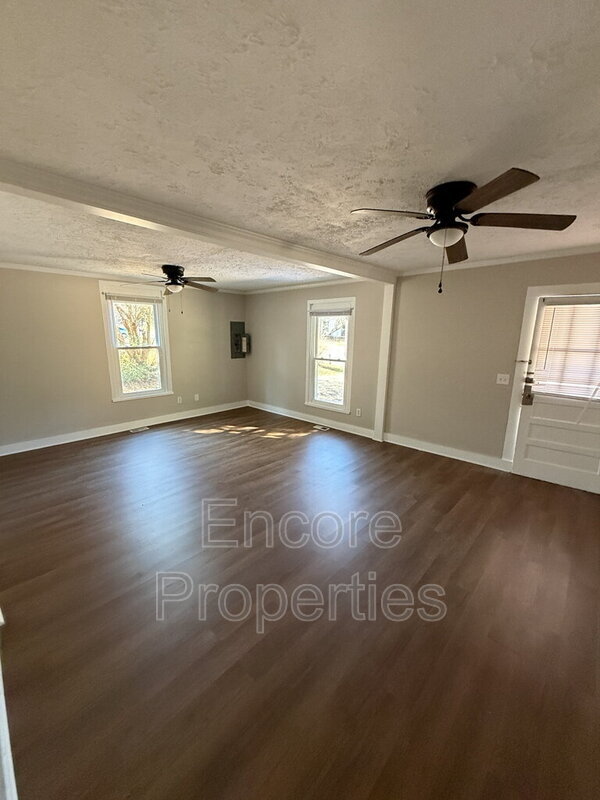 Photo - 2003 Burnett Ave