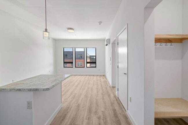 Photo - 375 North Avenue -Sunset House