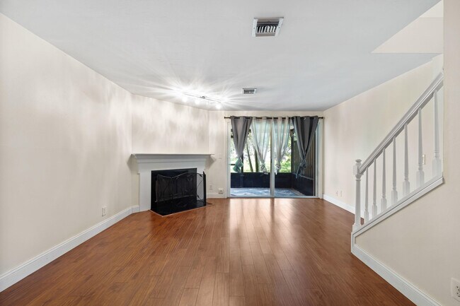 Photo - 217 Georgian Park Dr