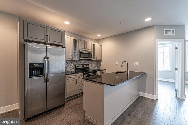 Building Photo - 135 N 3rd St Unit 5D Rental